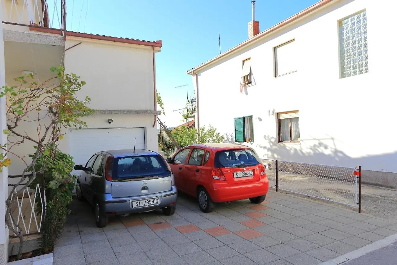 Apartments By The Sea Seget Donji, Trogir - 2029 Croatia